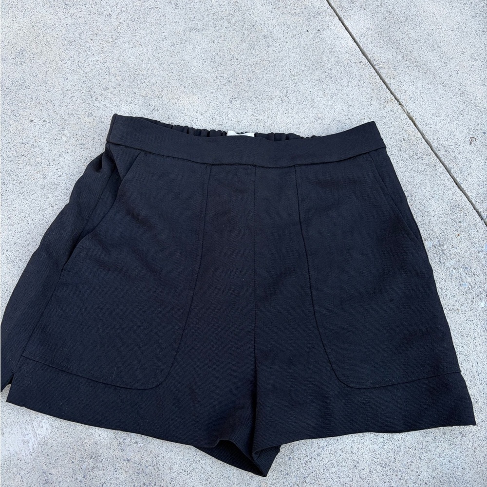 Wilfred Women’s Black Casual Pull-On Shorts
